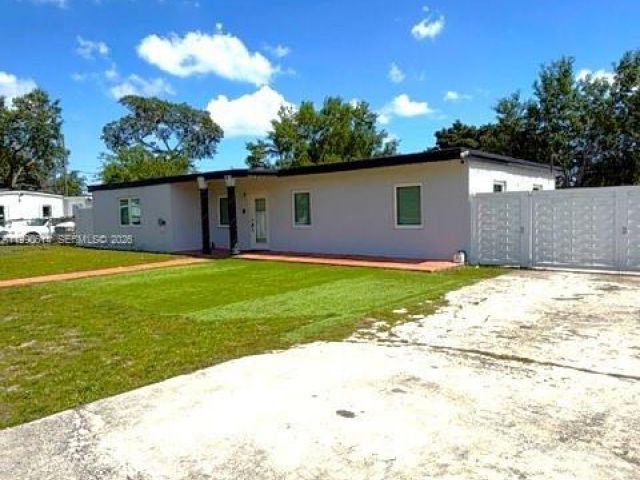 Home for sale at 15825 E Bunche Park Dr - photo 7534547