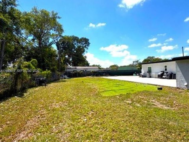 Home for sale at 15825 E Bunche Park Dr - photo 7534553