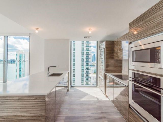 Apartment for rent  Unit #2508 - photo 7534402