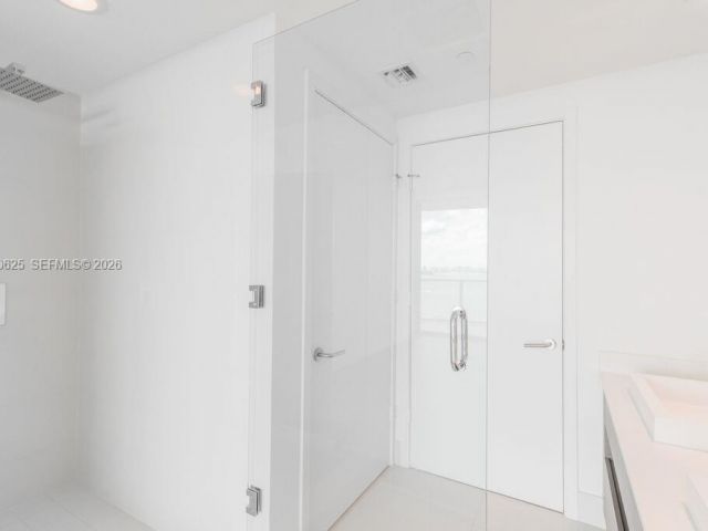 Apartment for rent  Unit #2508 - photo 7534405