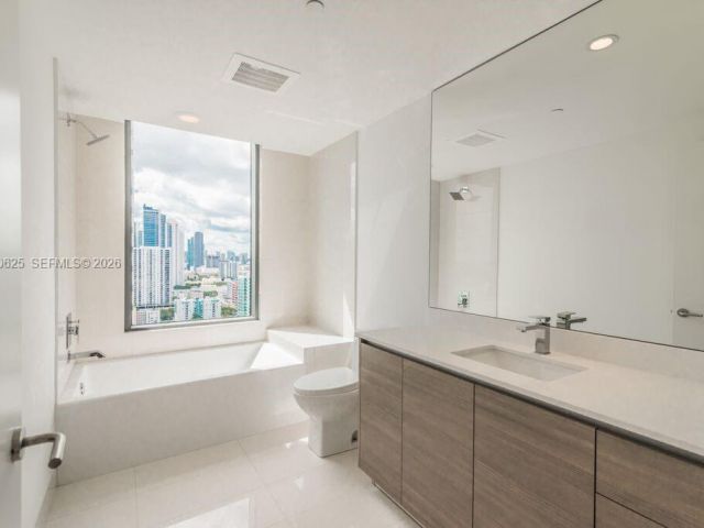 Apartment for rent  Unit #2508 - photo 7534407