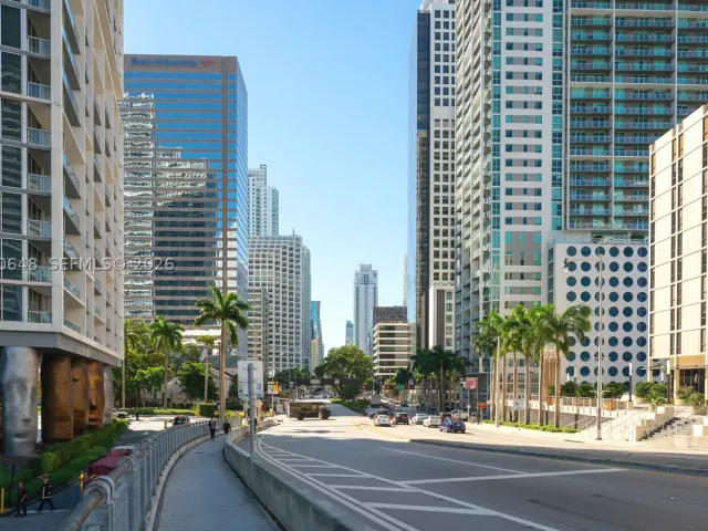 2-bedroom condo for sale in Miami - 485 Brickell Ave 4110 - MondialRealty