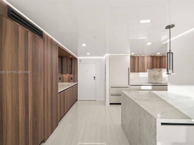 Apartment for rent  Unit #16H - photo 7533129