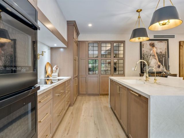 Home for sale at 3028 NE Quayside Ln 34 - photo 7533421