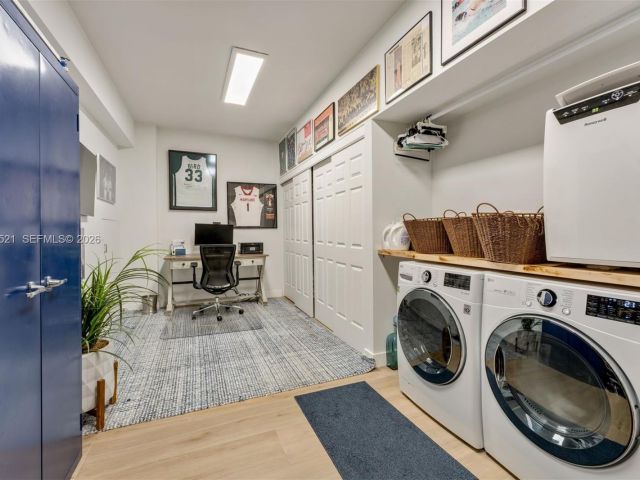 Home for sale at 3028 NE Quayside Ln 34 - photo 7533425