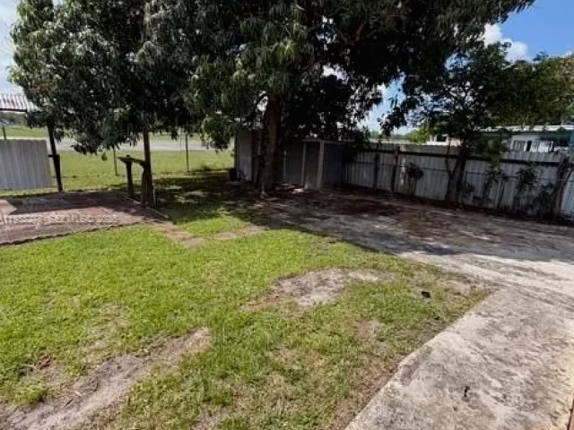 4-bedroom home for sale in Miami Gardens - 4946 NW 186th St - MondialRealty