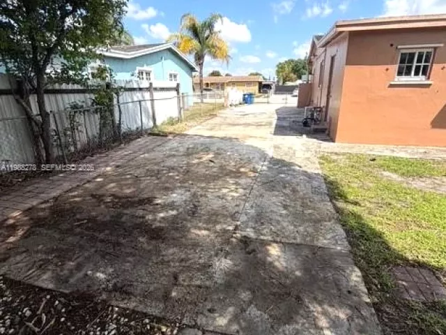 4-bedroom home for sale in Miami Gardens - 4946 NW 186th St - MondialRealty