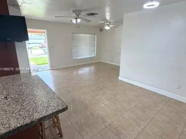4-bedroom home for sale in Miami Gardens - 4946 NW 186th St - MondialRealty