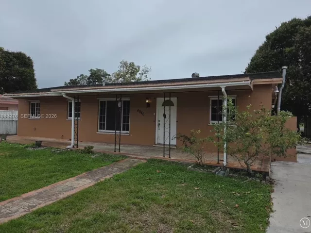 4-bedroom home for sale in Miami Gardens - 4946 NW 186th St - MondialRealty