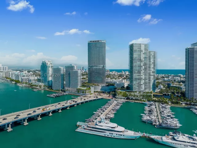2-bedroom condo for sale in Miami Beach - 500 Alton Rd 2402 - MondialRealty