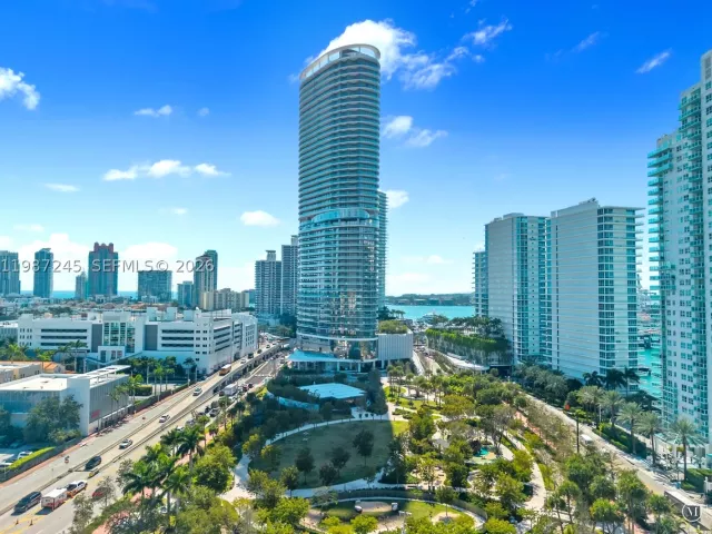 2-bedroom condo for sale in Miami Beach - 500 Alton Rd 2402 - MondialRealty