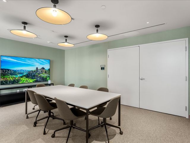 2-bedroom condo for sale in Miami Beach - 500 Alton Rd 2402 - MondialRealty