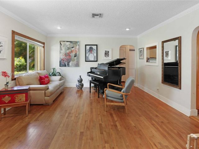 Home for sale at 1410 Fletcher St - photo 7533476