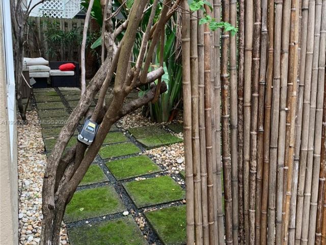 Home for rent at 329 W 28th St - photo 7534080