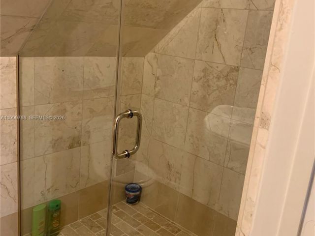 Home for rent at 329 W 28th St - photo 7534095