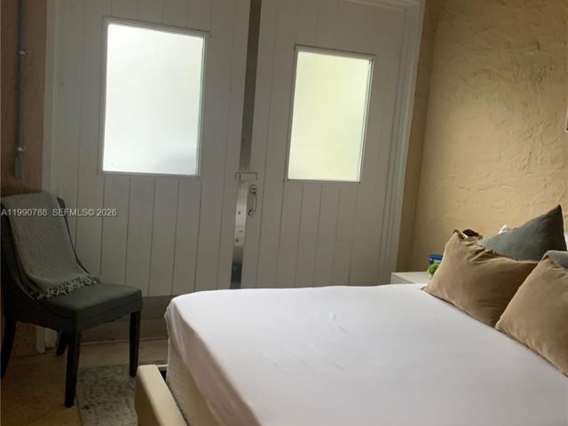 Home for rent at 329 W 28th St - photo 7534098