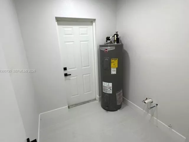 4-bedroom home for sale in Miami Gardens - 3960 NW 174th St - MondialRealty