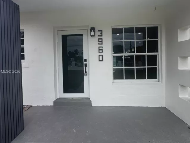 4-bedroom home for sale in Miami Gardens - 3960 NW 174th St - MondialRealty