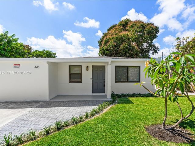 3-bedroom home for sale in Delray Beach - 328 SW 11th Ave - MondialRealty