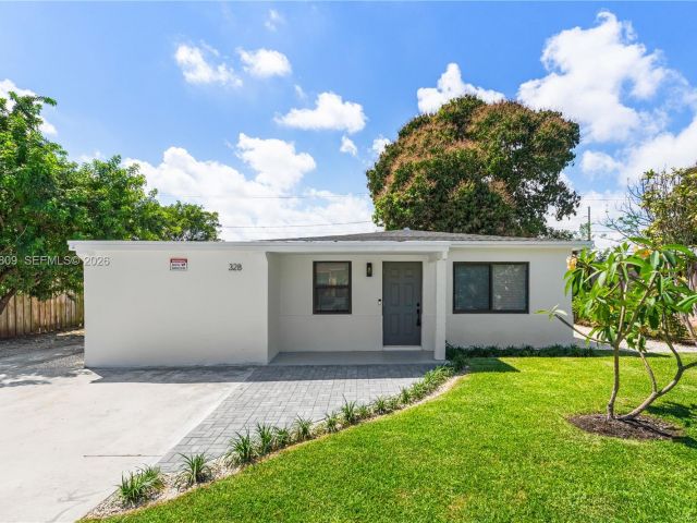3-bedroom home for sale in Delray Beach - 328 SW 11th Ave - MondialRealty