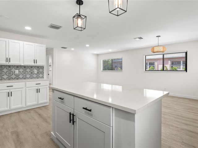 3-bedroom home for sale in Delray Beach - 328 SW 11th Ave - MondialRealty