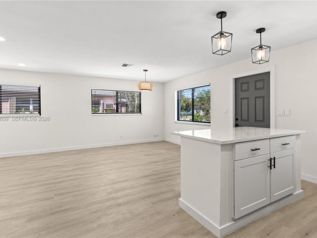 3-bedroom home for sale in Delray Beach - 328 SW 11th Ave - MondialRealty