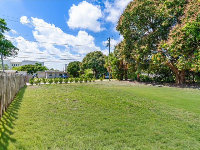 3-bedroom home for sale in Delray Beach - 328 SW 11th Ave - MondialRealty