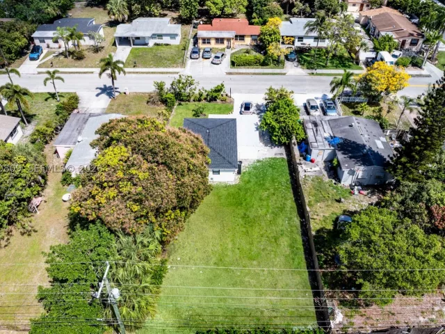 3-bedroom home for sale in Delray Beach - 328 SW 11th Ave - MondialRealty