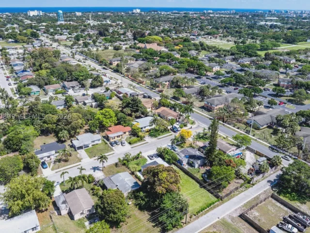 3-bedroom home for sale in Delray Beach - 328 SW 11th Ave - MondialRealty