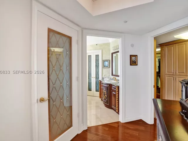 3-bedroom condo for sale in Sunny Isles Beach - 19111 Collins Ave 2101 - MondialRealty