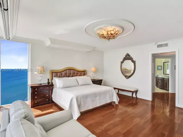 3-bedroom condo for sale in Sunny Isles Beach - 19111 Collins Ave 2101 - MondialRealty
