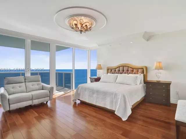 3-bedroom condo for sale in Sunny Isles Beach - 19111 Collins Ave 2101 - MondialRealty