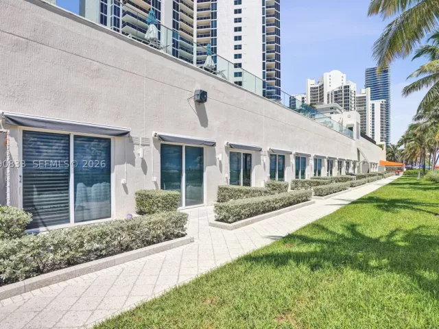 3-bedroom condo for sale in Sunny Isles Beach - 19111 Collins Ave 2101 - MondialRealty