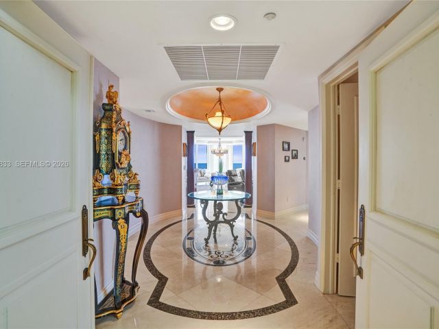 Apartment for sale  Unit #2101 - photo 7534579