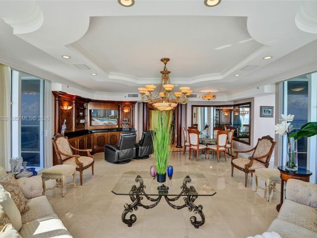 Apartment for sale  Unit #2101 - photo 7534581