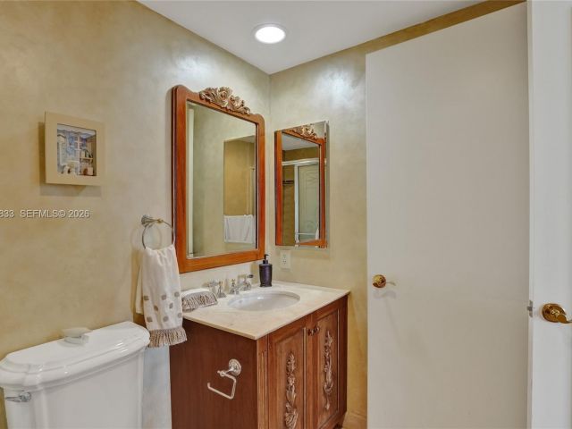 Apartment for sale  Unit #2101 - photo 7534586