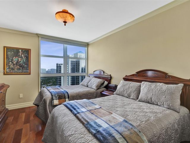 Apartment for sale  Unit #2101 - photo 7534588