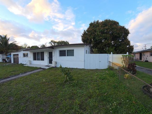 Home for sale at 2011 NW 178th St - photo 7533746