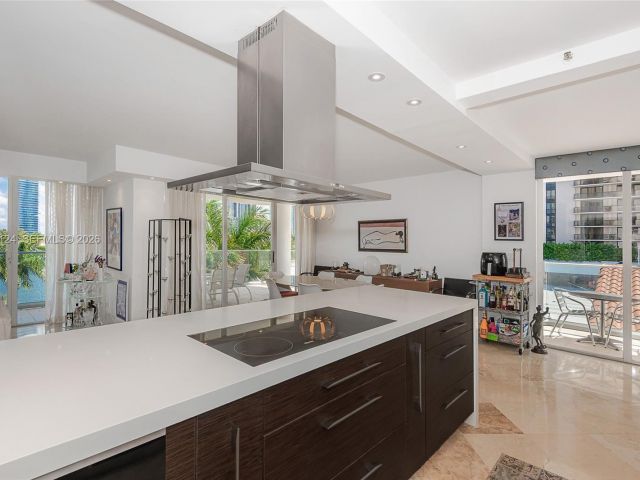 Apartment for sale  Unit #5E - photo 7535002