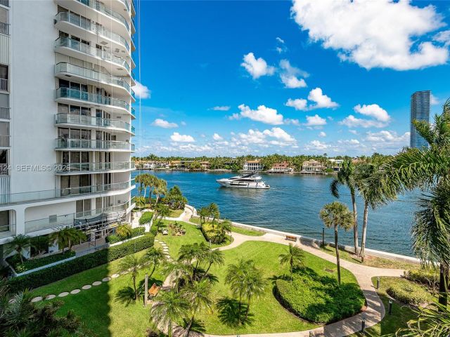 Apartment for sale  Unit #5E - photo 7535012