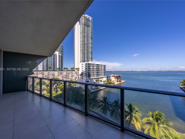 Apartment for rent  Unit #707 - photo 7534379