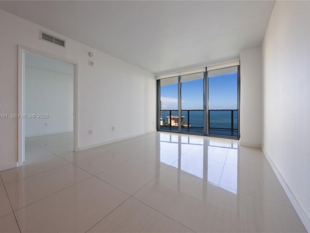 Apartment for rent  Unit #707 - photo 7534384