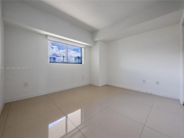 Apartment for rent  Unit #707 - photo 7534393