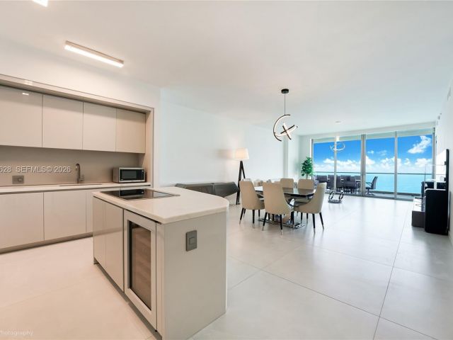 Apartment for sale  Unit #5103 - photo 7534481