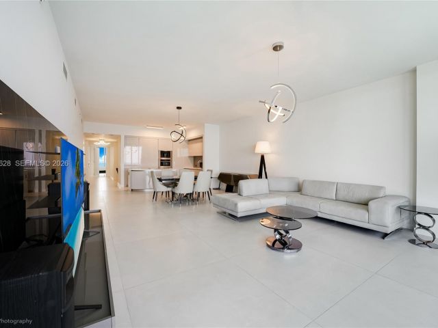 Apartment for sale  Unit #5103 - photo 7534483