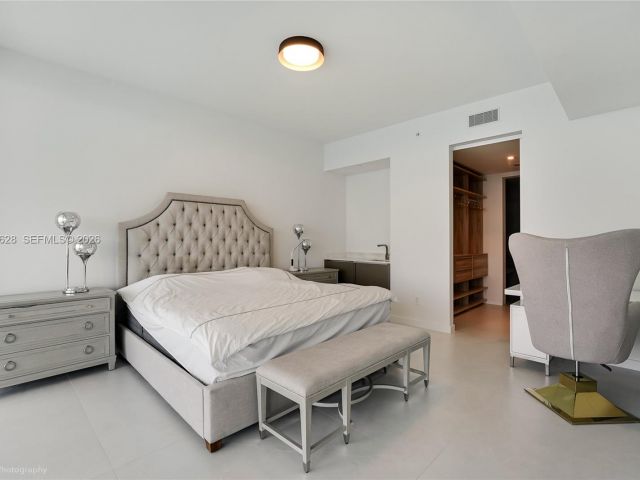 Apartment for sale  Unit #5103 - photo 7534486