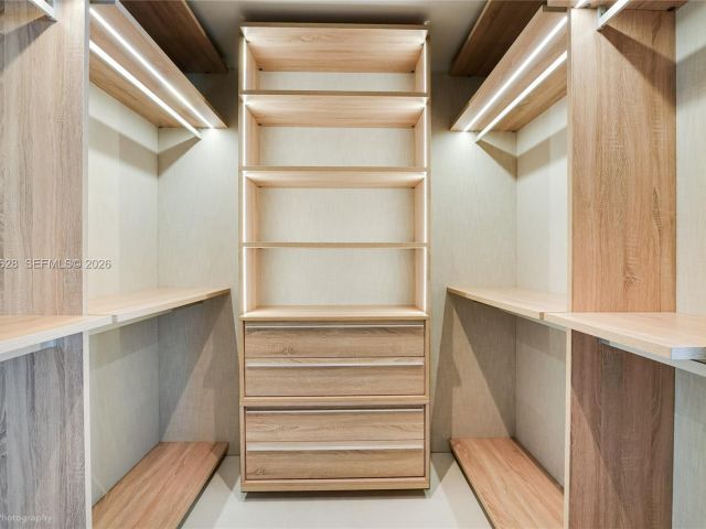 Apartment for sale  Unit #5103 - photo 7534488