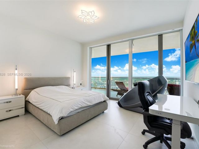 Apartment for sale  Unit #5103 - photo 7534491