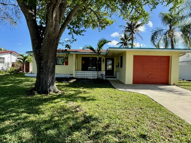 3-bedroom home for sale in Hollywood - 3510 Taft Street - MondialRealty