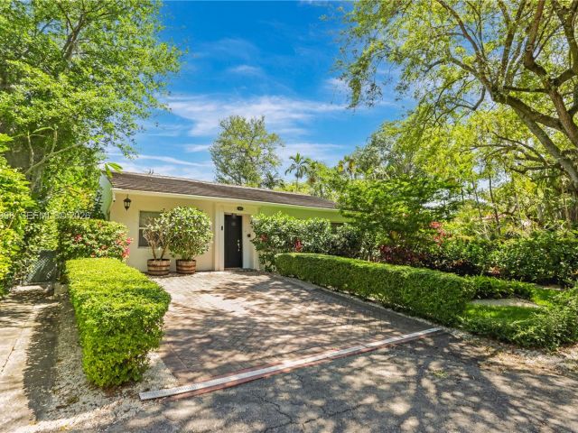 Home for sale at 815 Monterey St. - photo 7534288